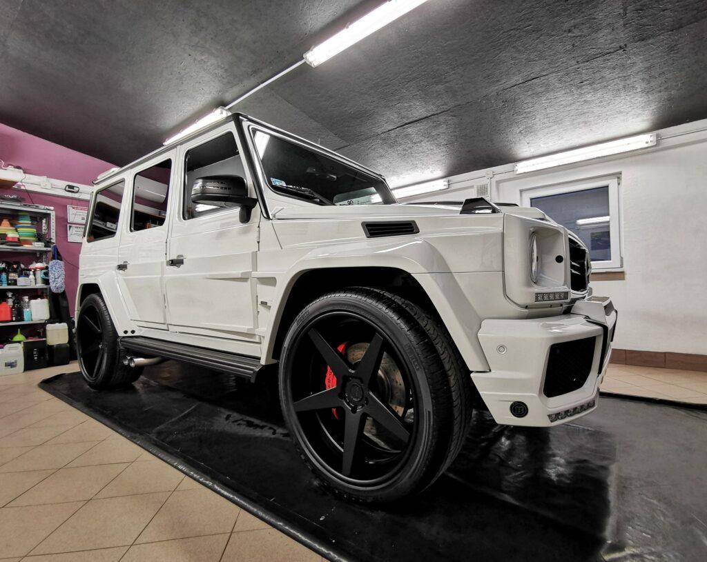 Czyszczenie tapicerki, korekta lakieru, zabezpieczenie szyb i felg